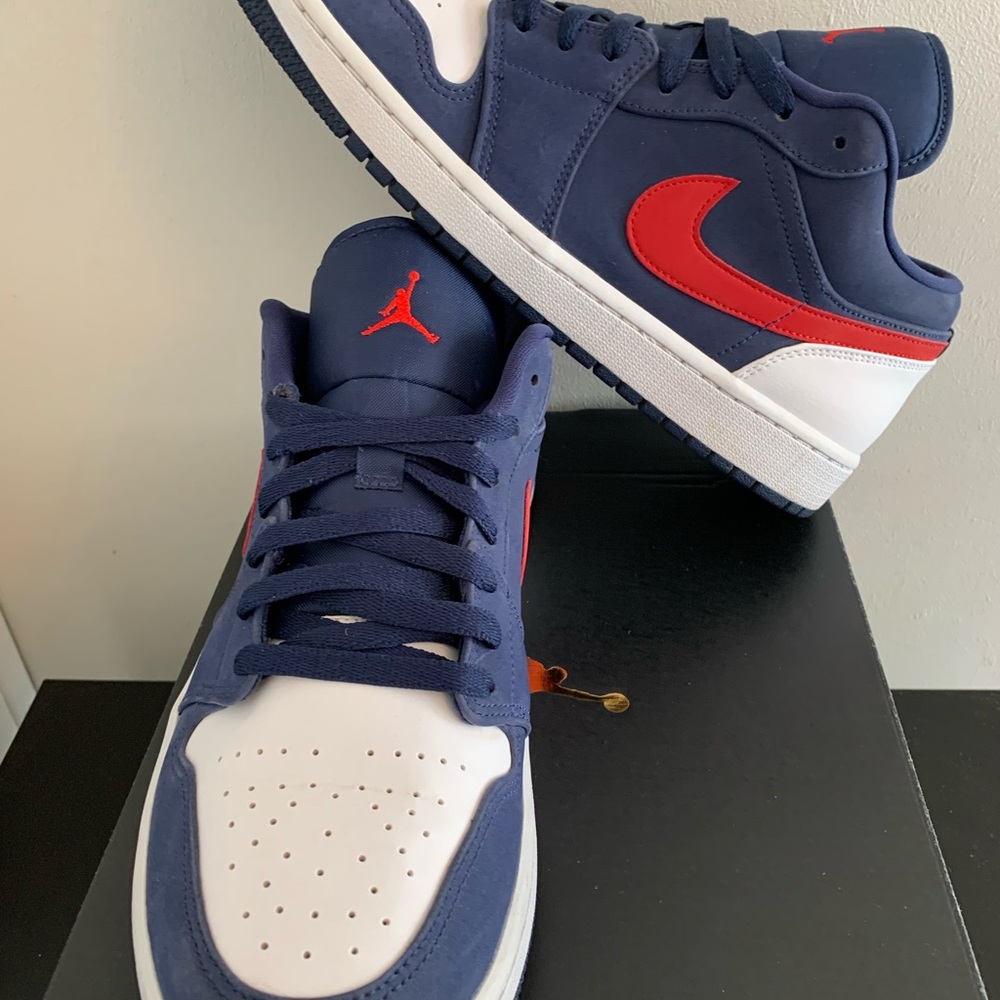 AIR JORDAN 1 LOW USA MENS SIZE 12